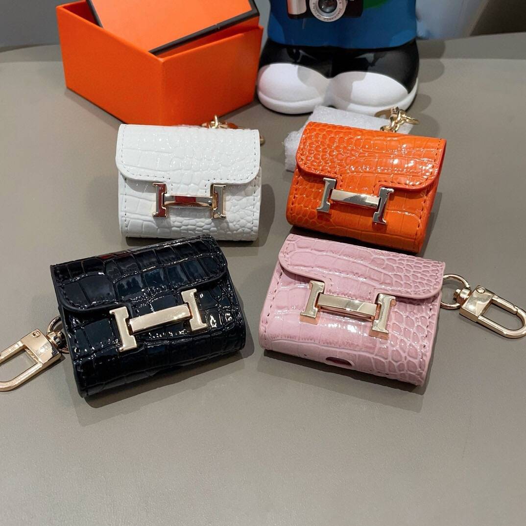 HERMES 愛馬仕 iPhone 18シリーズ対応 iPhoneケース スマホケース レディース 鳄魚皮紋 ロゴ付き ショルダー付き ミニバッグ ピンク - 画像 5