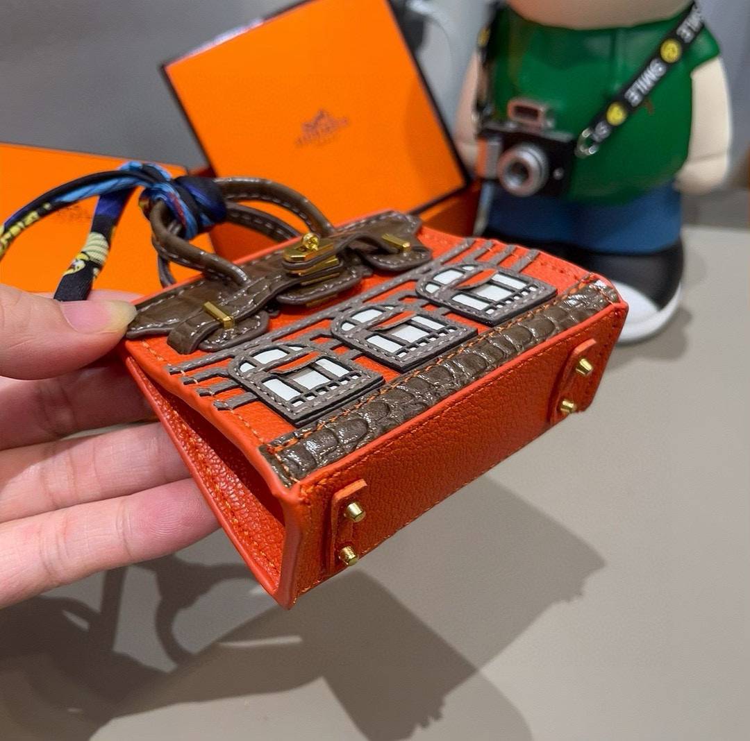Hermes ヘルメス iPhone 18シリーズ対応 iPhoneケース スマホケース レディース ミニポーチ ブルゾン ロゴ入り - 画像 8