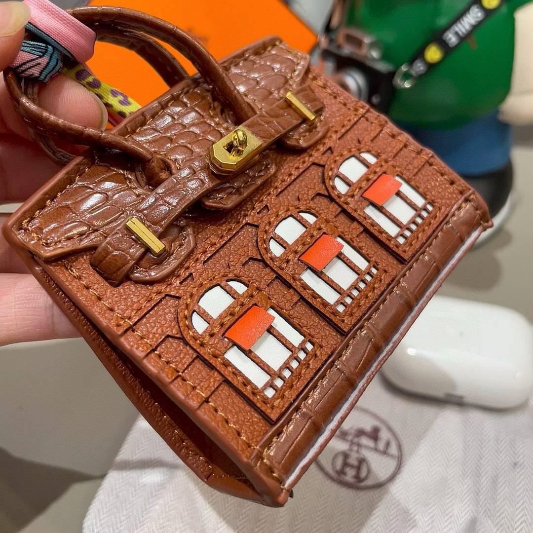 Hermes アイフォンケース スマホケース iPhone 18シリーズ対応 レディース ロゴ入り ミニバッグ ショルダー付き - 画像 5