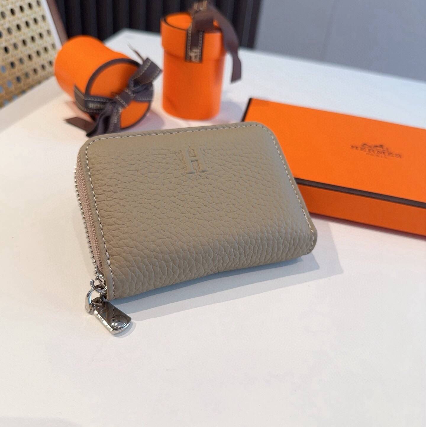 Hermes ラルフローレン iPhone 18シリーズ対応 iPhoneケース スマホケース レディース ロゴ入り スタンダード グレー - 画像 5