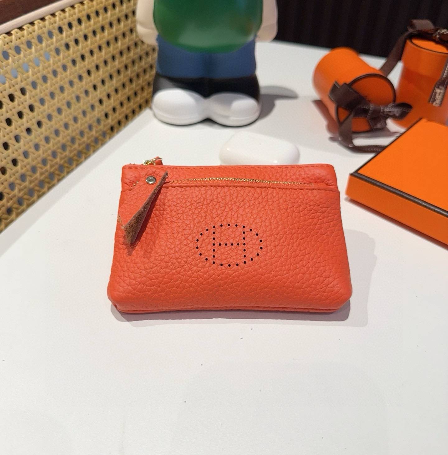 Hermes ヘルムズ iPhoneケース スマホケース iPhone 18シリーズ対応 レディース ロゴ入り オレンジ - 画像 2