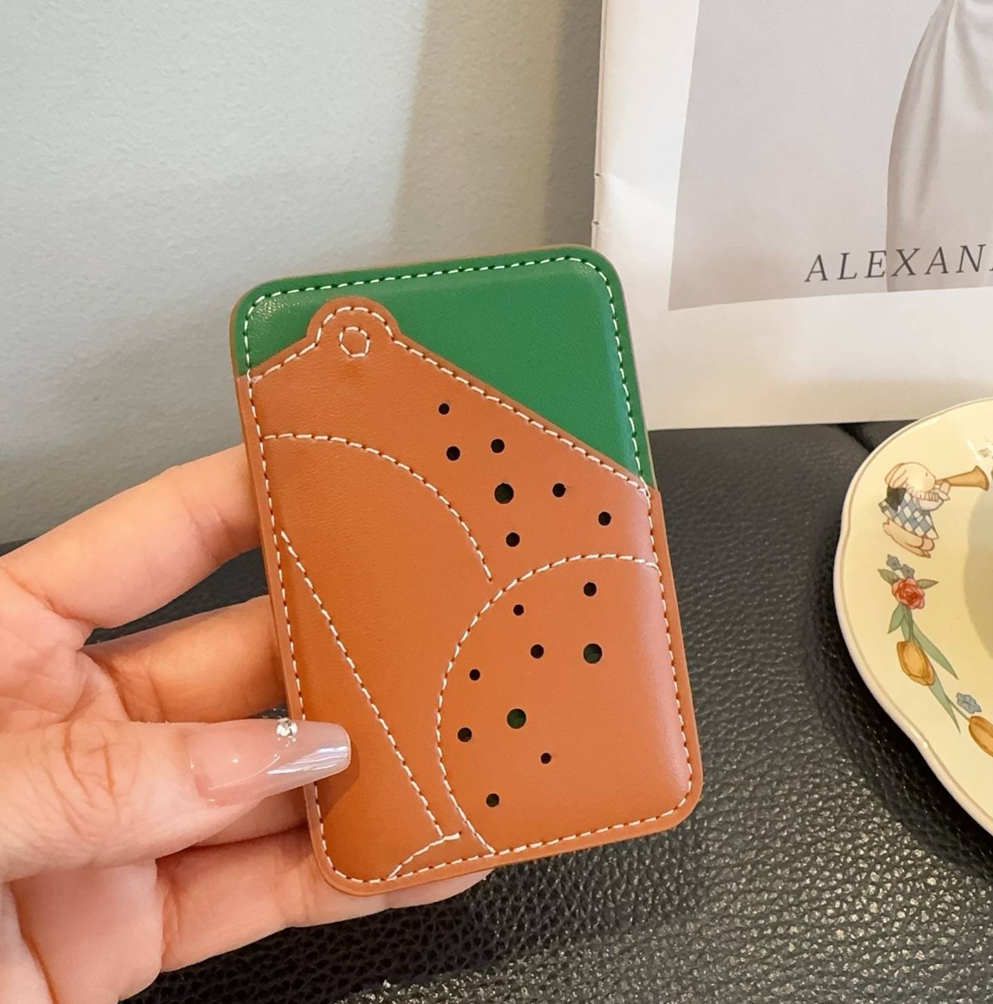 Hermes アルマーニ iPhone 18シリーズ対応 iPhoneケース スマホケース レディース カード収納 デザイン - 画像 8