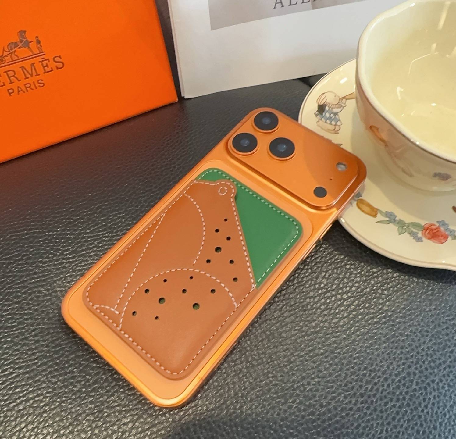Hermes アルマーニ iPhone 18シリーズ対応 iPhoneケース スマホケース レディース カード収納 デザイン - 画像 9