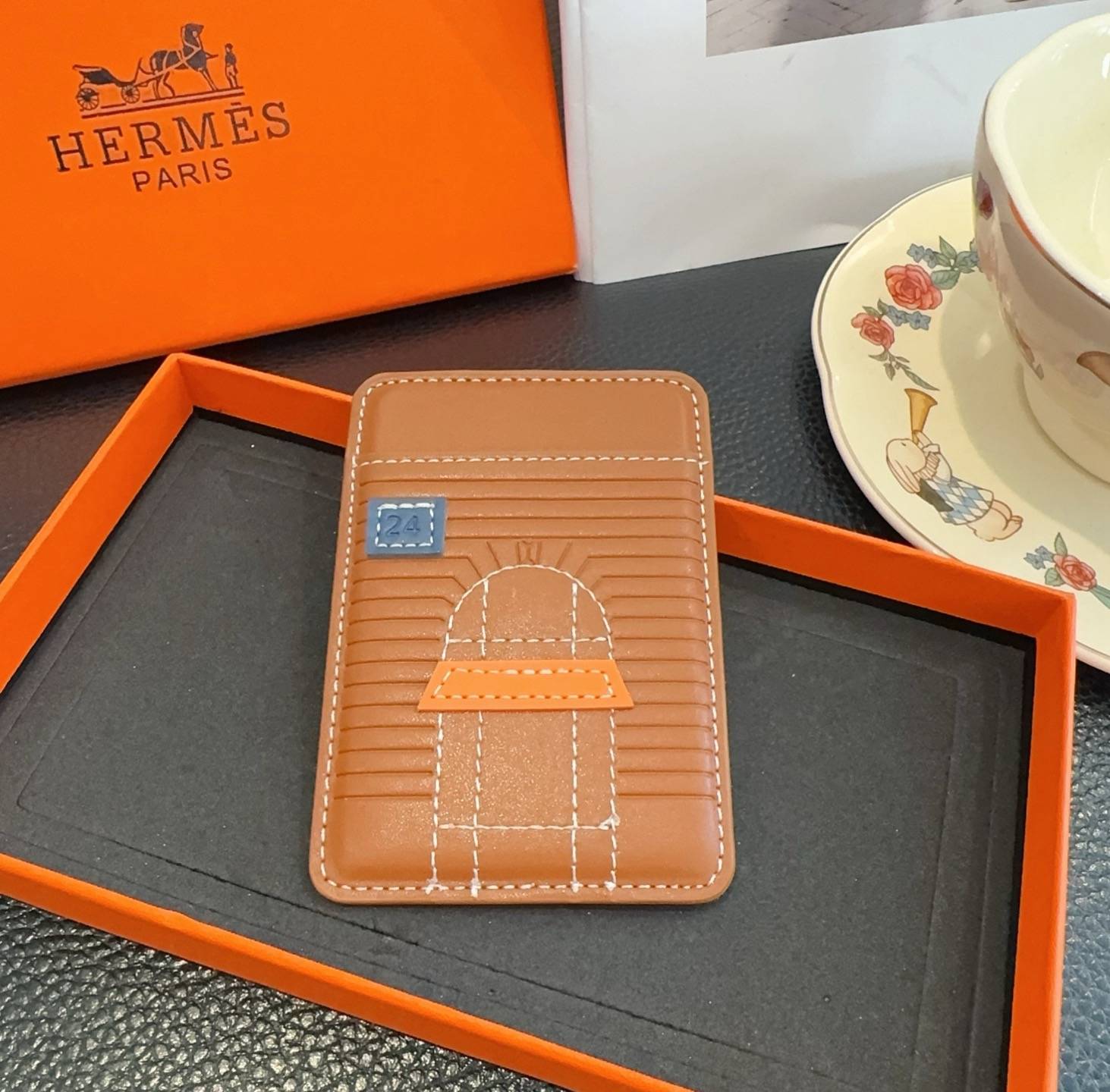 HERMES 愛馬仕 iPhoneケース スマホケース iPhone 18シリーズ対応 全機種対応 レディース ロゴ入り カード収納 - 画像 5