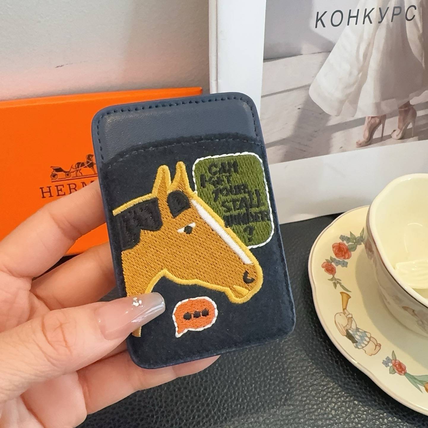 HERMES 愛馬仕 iPhone 18シリーズ対応 iPhoneケース スマホケース レディース ロゴ入り ステッチ カード収納 - 画像 5