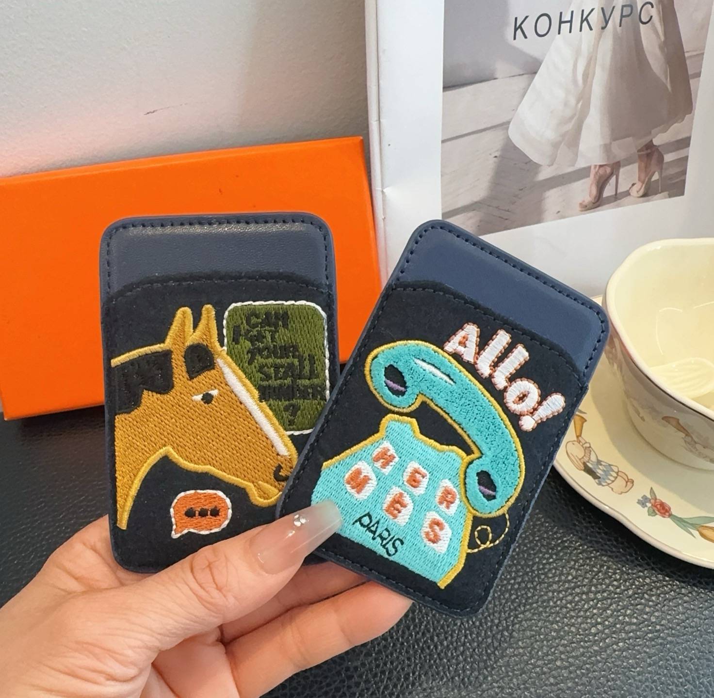 HERMES 愛馬仕 iPhone 18シリーズ対応 iPhoneケース スマホケース レディース ロゴ入り 手帳型 カード収納 - 画像 3
