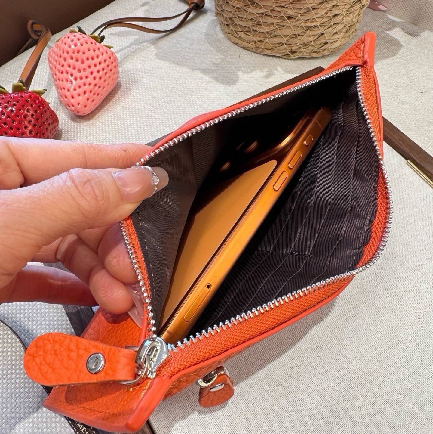 Hermes 愛馬仕 iPhone 18シリーズ対応 iPhoneケース スマホケース レディース ロゴ入り カード収納 - 画像 9