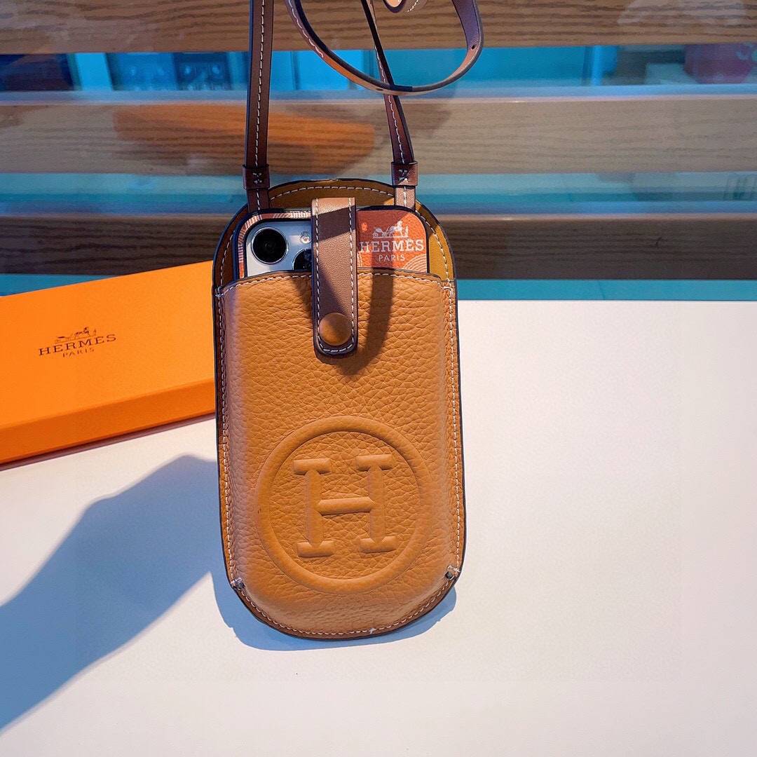 HERMES 愛馬仕 iPhone 18シリーズ対応 iPhoneケース スマホケース レディース ショルダー付き カード収納