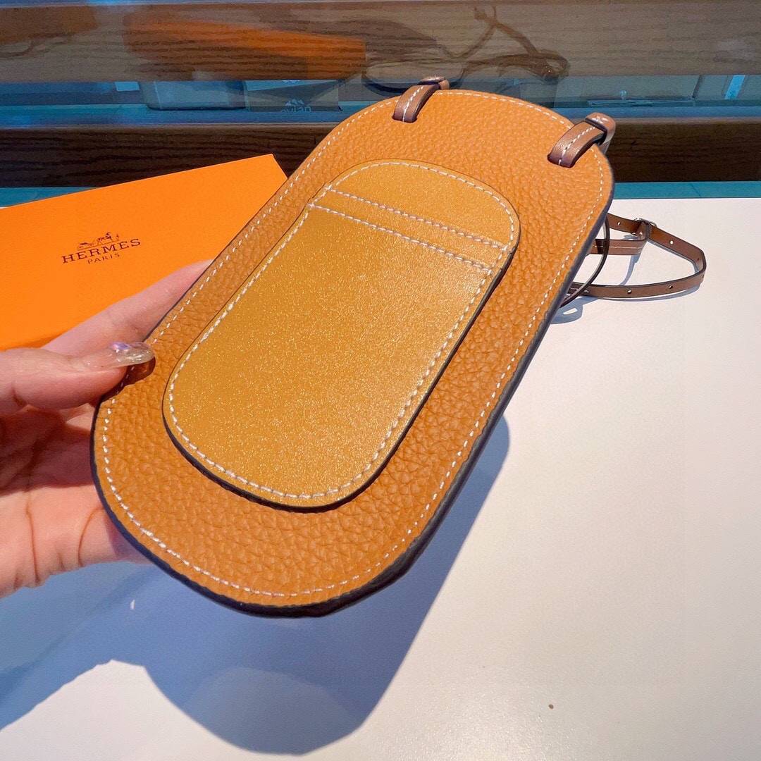 HERMES 愛馬仕 iPhoneケース スマホケース iPhone 18シリーズ対応 レディース ショルダー付き カード収納 ロゴ入り - 画像 6