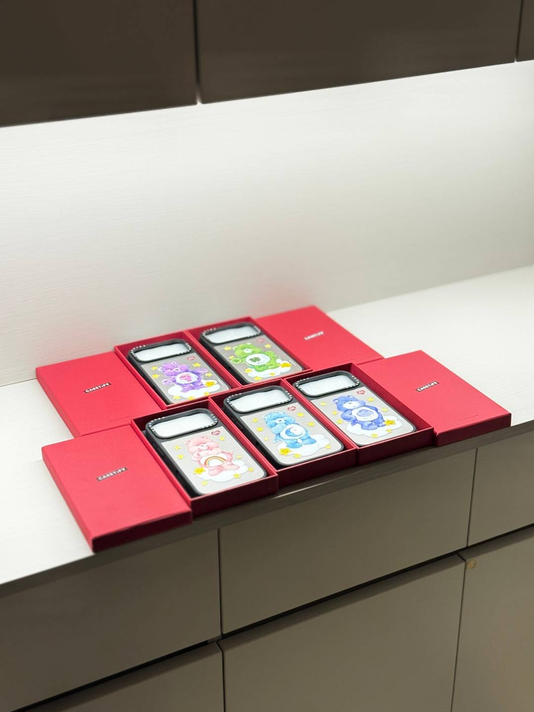 Care Bears iPhoneケース スマホケース 全機種対応 レディース ロゴ入り 手帳型