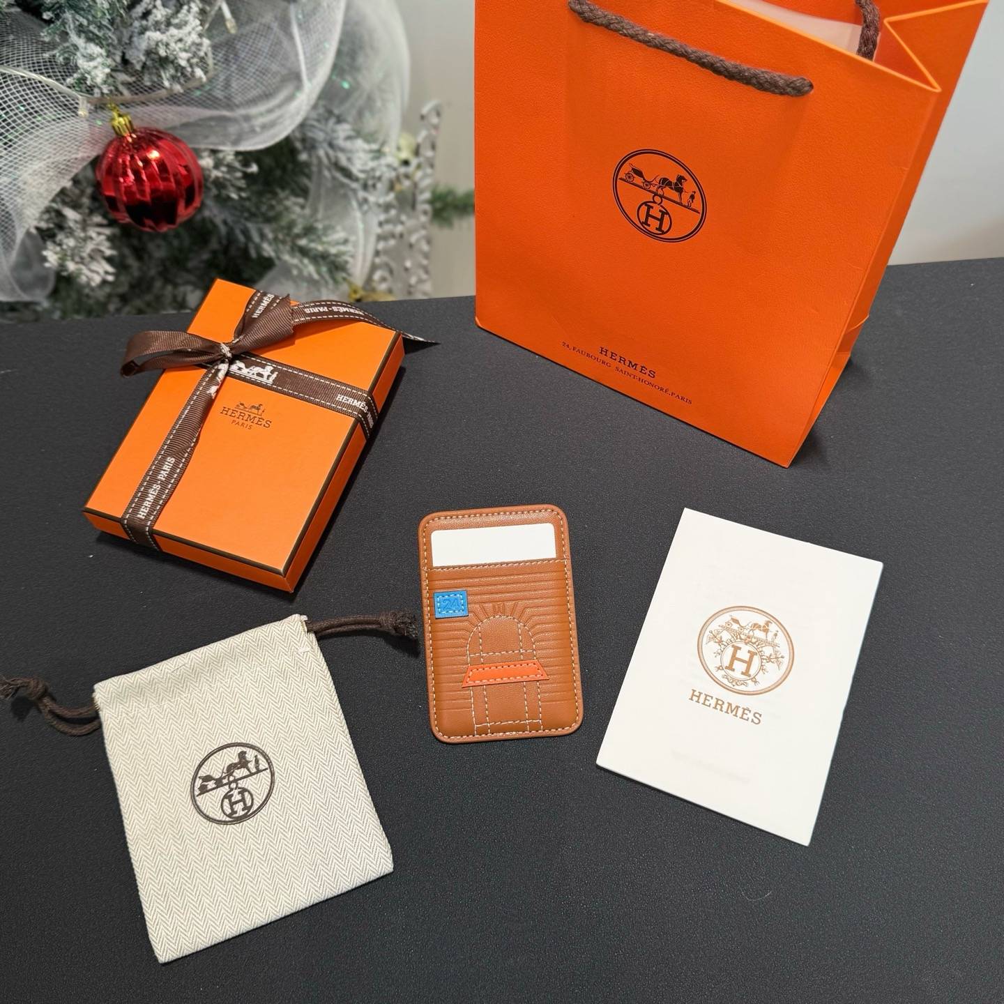 HERMES 愛馬仕 iPhone 18シリーズ対応 iPhoneケース スマホケース レディース マグセーフ ワニ革風 マグセーフ カード収納 - 画像 3