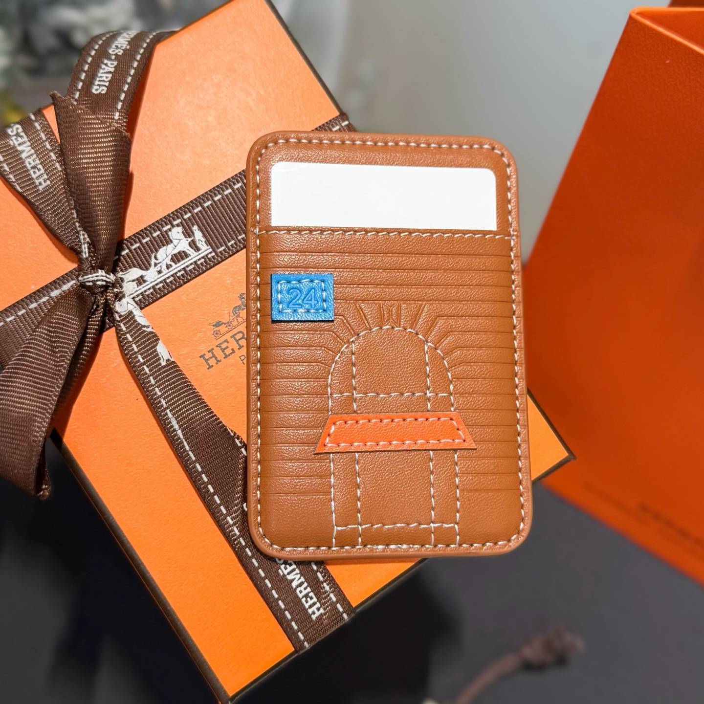 HERMES 愛馬仕 iPhone 18シリーズ対応 iPhoneケース スマホケース レディース マグセーフ ワニ革風 マグセーフ カード収納 - 画像 4