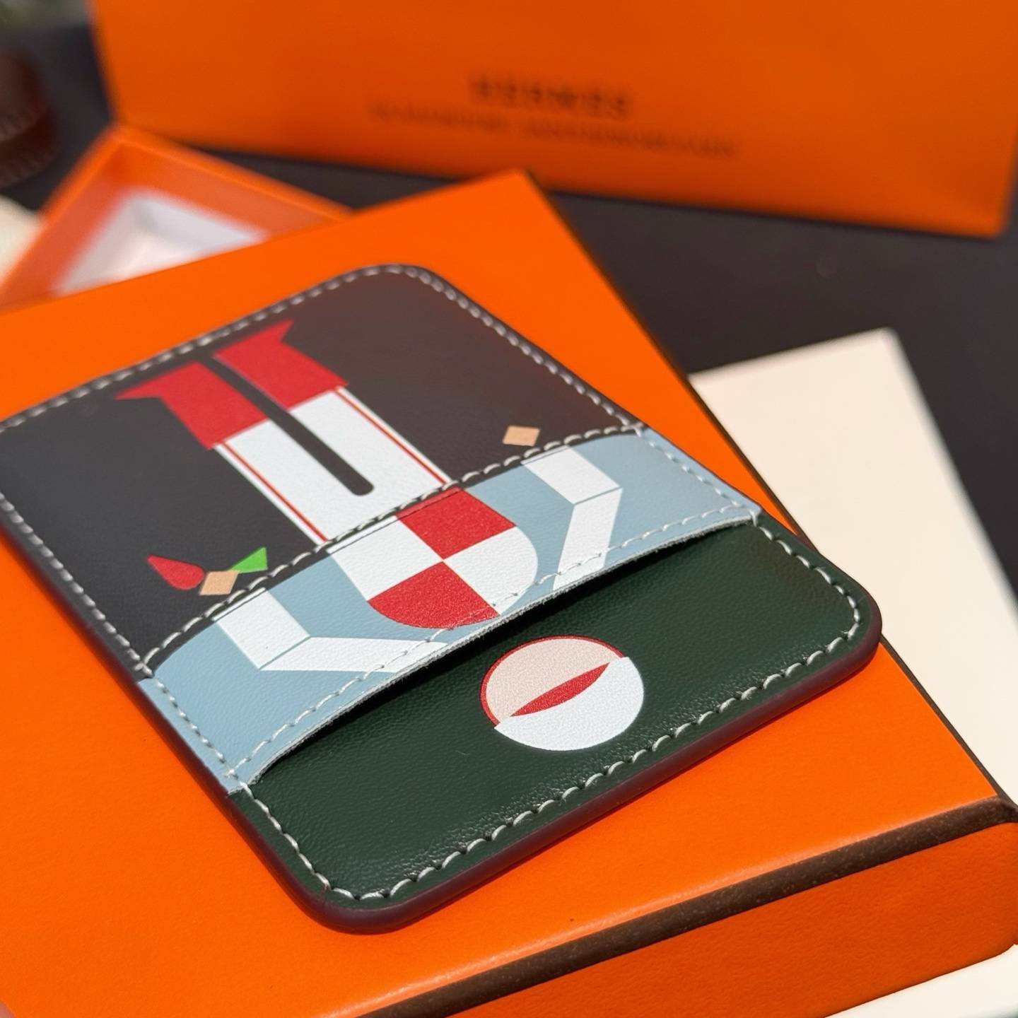 HERMES 愛馬仕 iPhone 18シリーズ対応 iPhoneケース スマホケース 全機種対応 レディース ロゴ入り カード収納 - 画像 6
