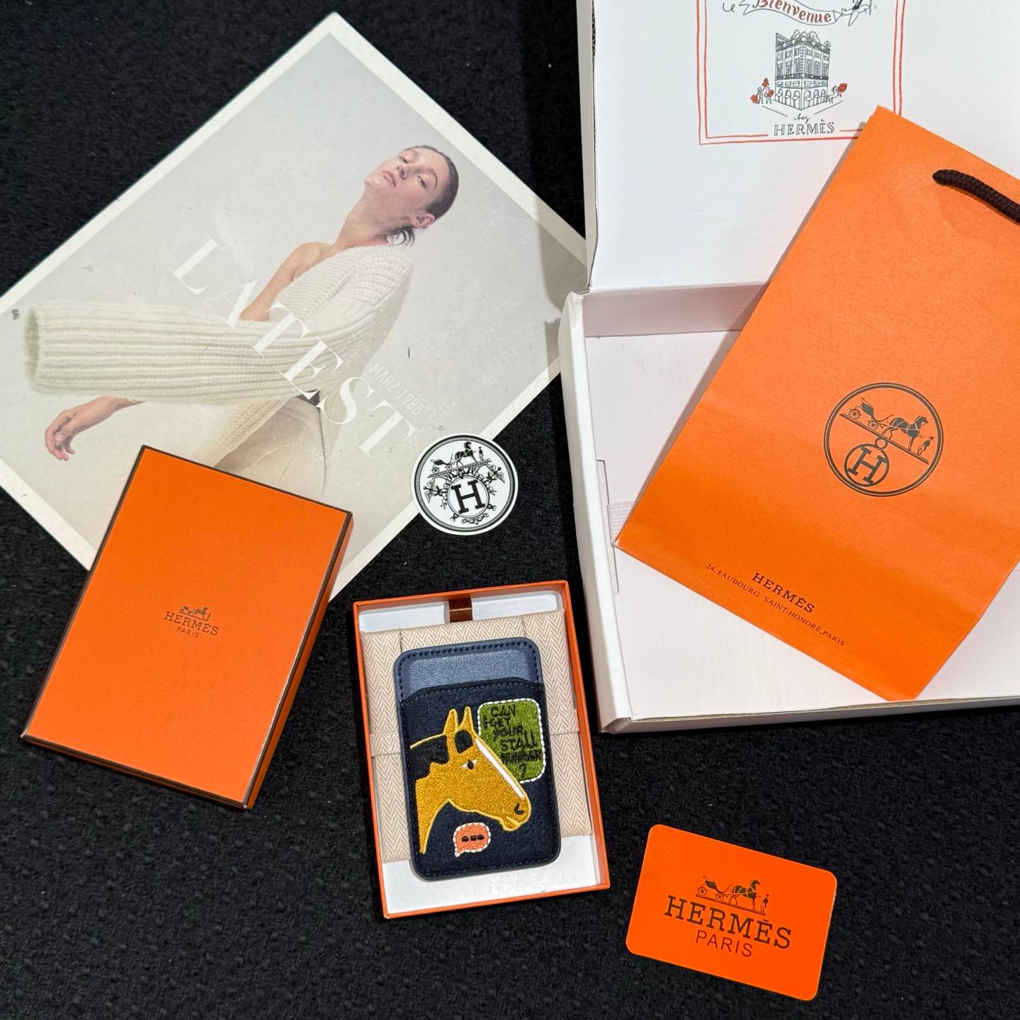 HERMES 愛馬仕 iPhone 18シリーズ対応 iPhoneケース スマホケース レディース ロゴ入り カード収納 - 画像 2