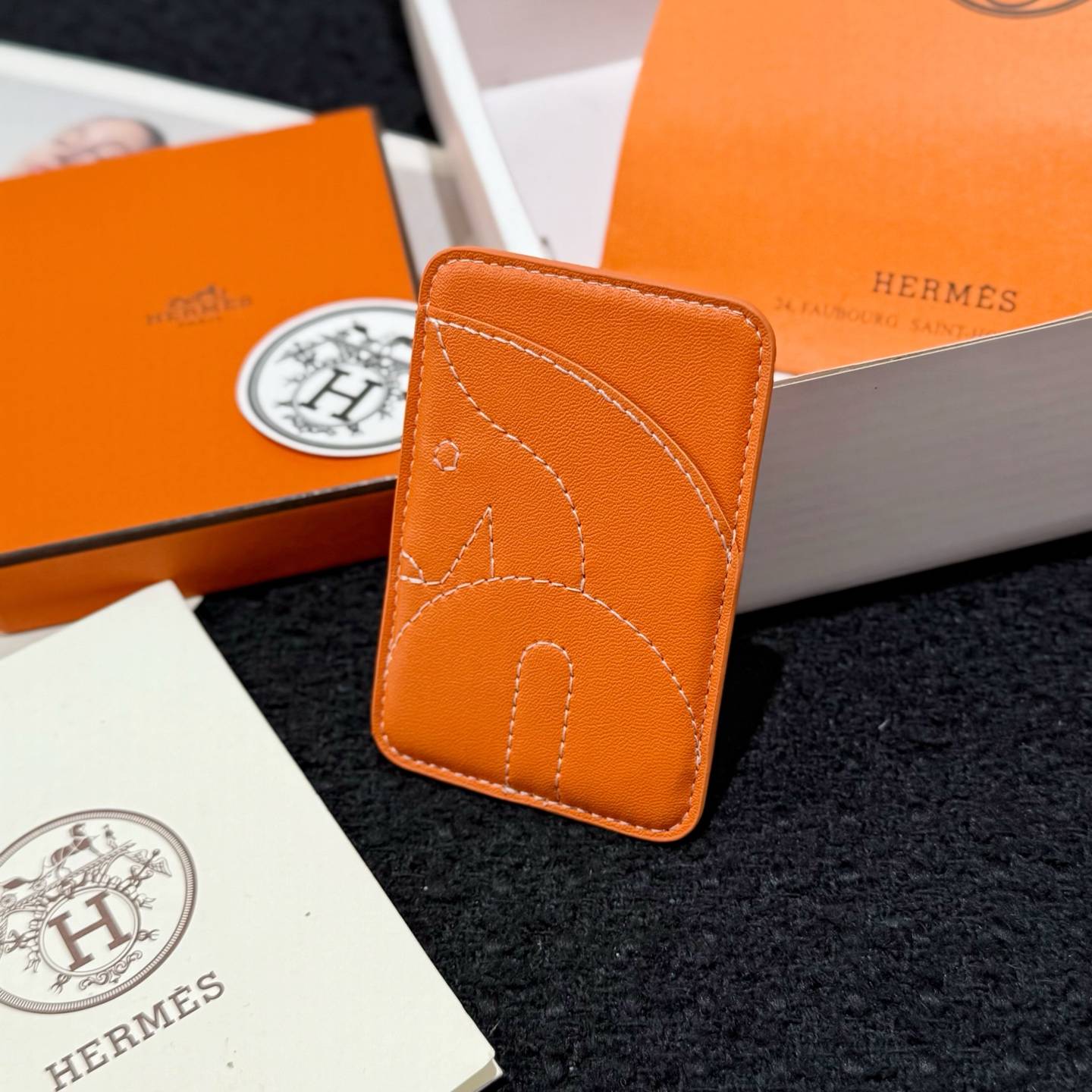 HERMES 愛馬仕 iPhone 18シリーズ対応 iPhoneケース スマホケース 全機種対応 レディース 駿馬 マグネット オレンジ - 画像 5