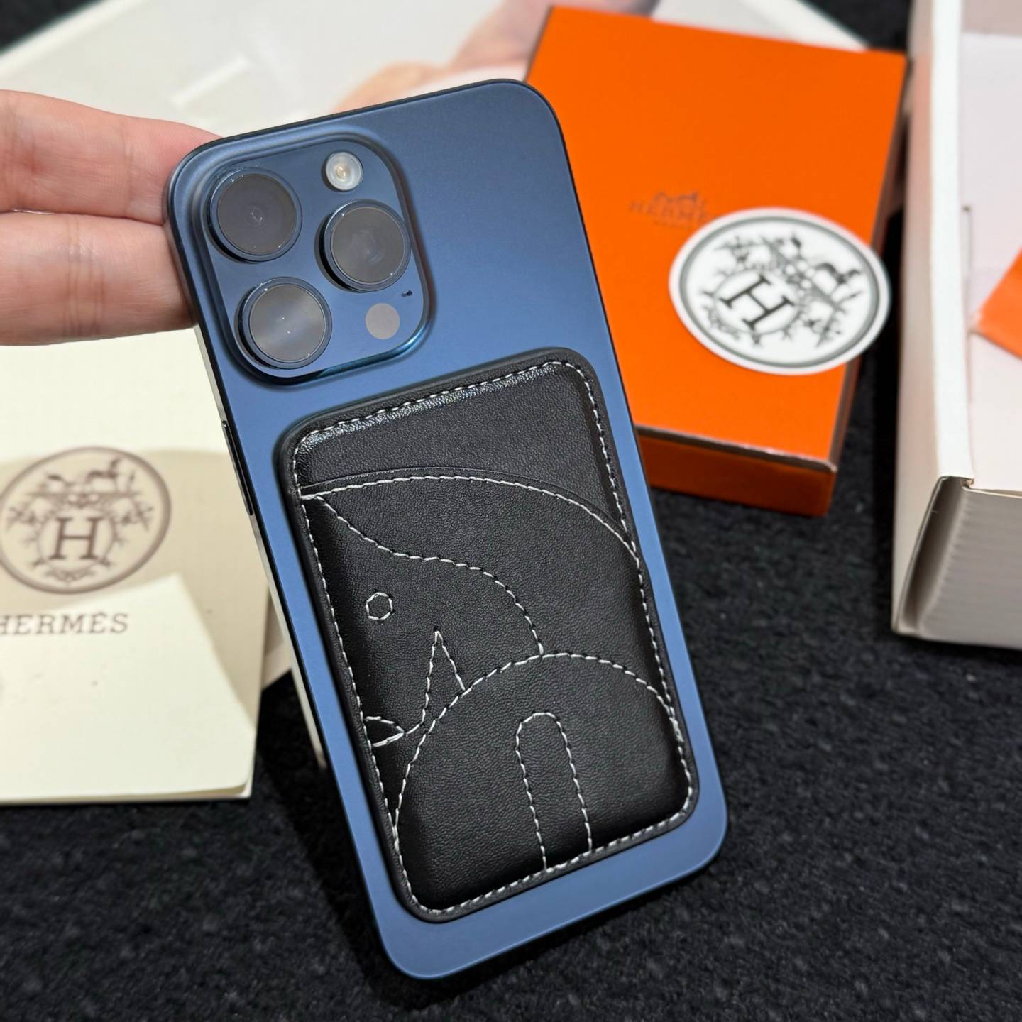 HERMES 愛馬仕 iPhone 18シリーズ対応 iPhoneケース スマホケース レディース マグサフ カード収納 ブラック - 画像 5