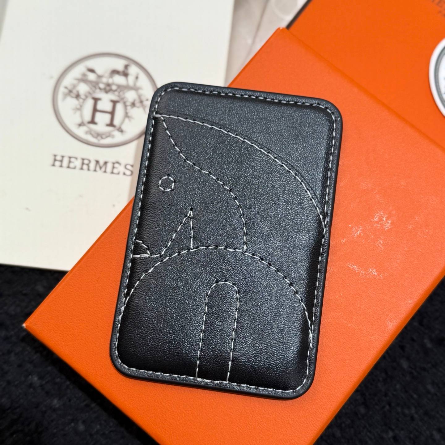 HERMES 愛馬仕 iPhone 18シリーズ対応 iPhoneケース スマホケース レディース マグサフ カード収納 ブラック - 画像 6