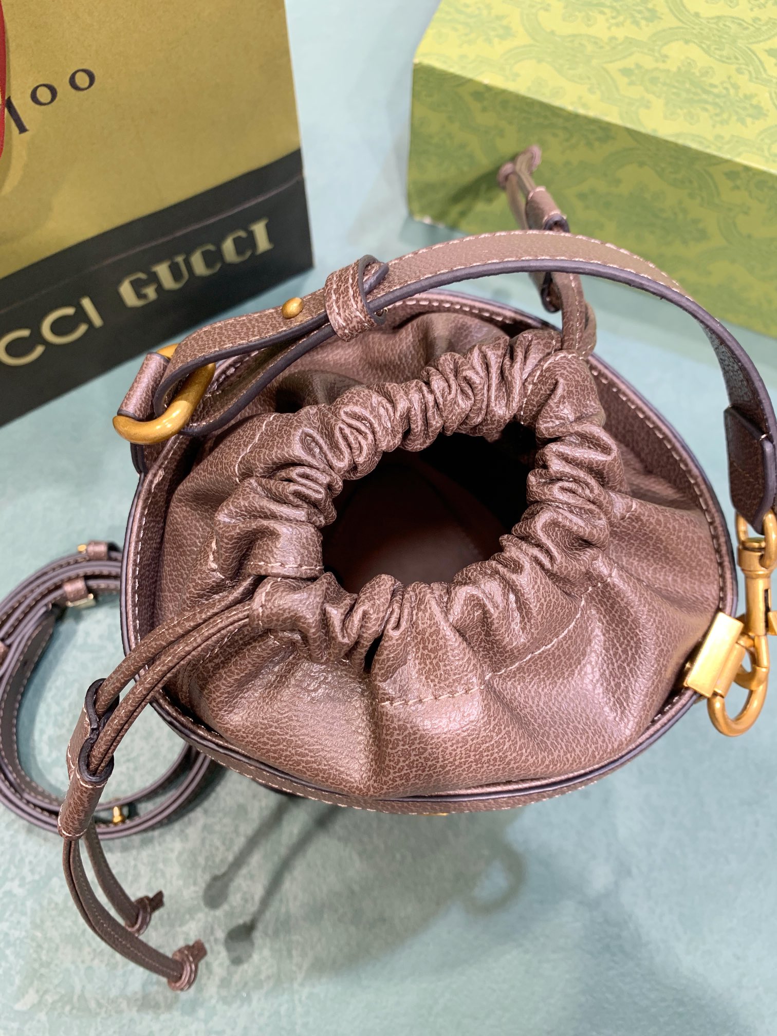 グッチ　GUCCI　オフィディア　GG バケットバッグ　巾着バッグ　GG Ophidia　ハンドバッグ　ブラウン　2WAY　ショルダーバッグ　 斜め掛けバッグ