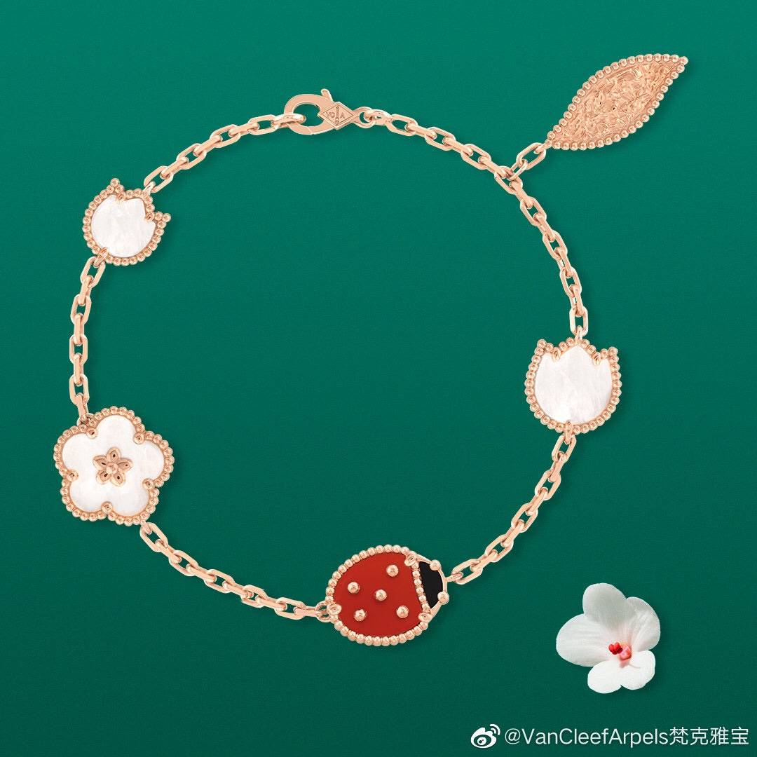 Van Cleef Arpels ヴァン クリーフアーペル レディース ブレスレット マジック アルハンブラ モチーフブレスレット 上品なアクセサリー ゴールド