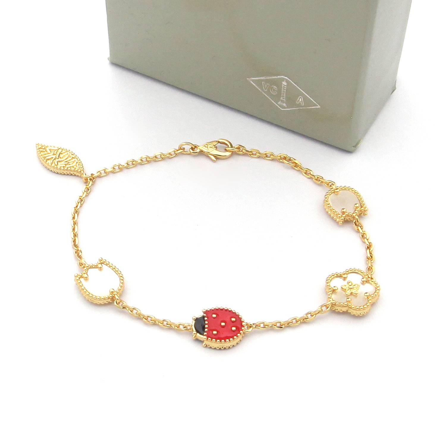 Van Cleef Arpels ヴァン クリーフアーペル レディース ブレスレット マジック アルハンブラ モチーフブレスレット 上品なアクセサリー ゴールド - 画像 5