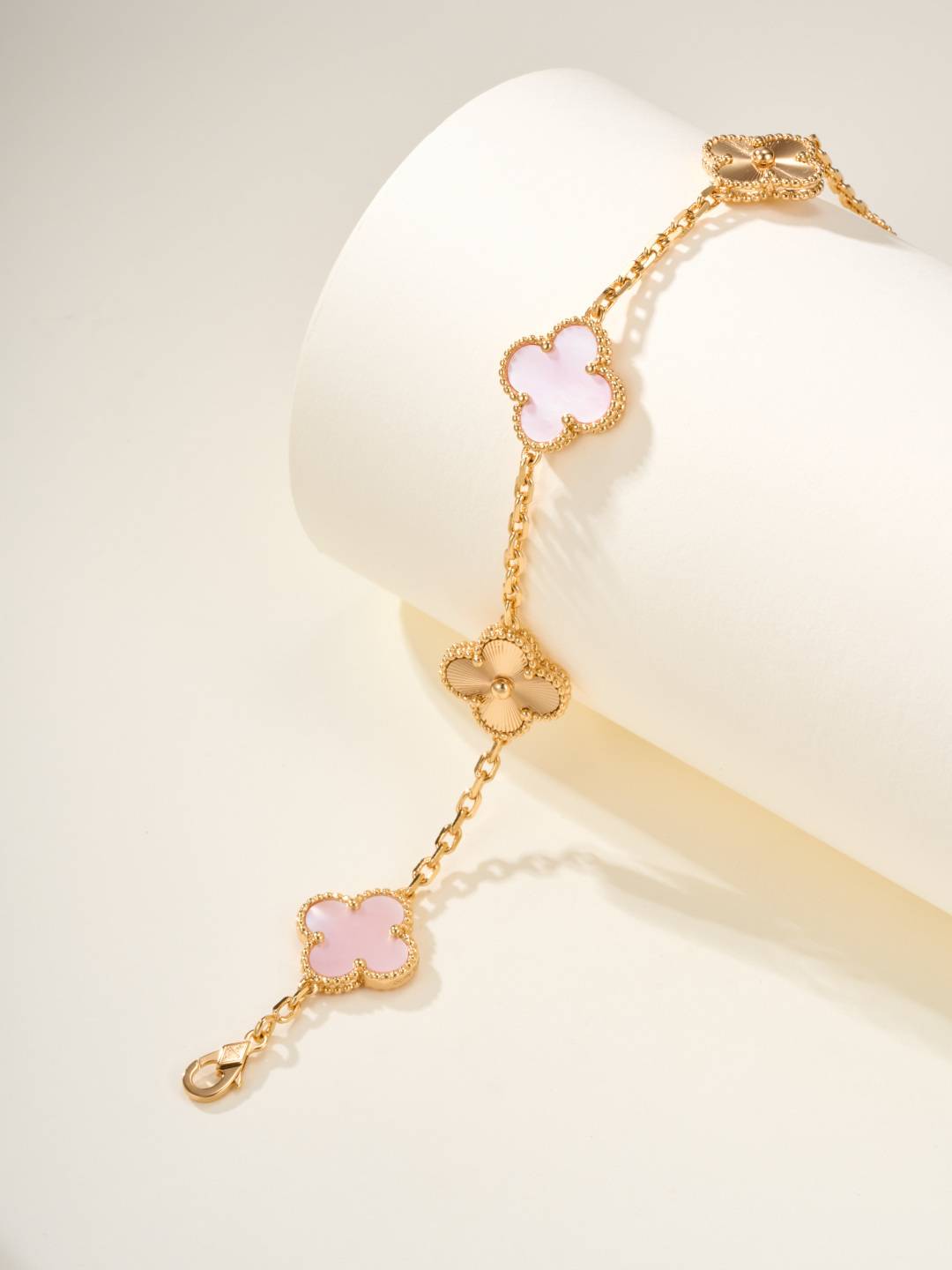 Van Cleef Arpels ヴァン クリーフアーペル レディース ブレスレット フリヴォル 四つ葉モチーフ ブランドジュエリー ゴールド - 画像 8