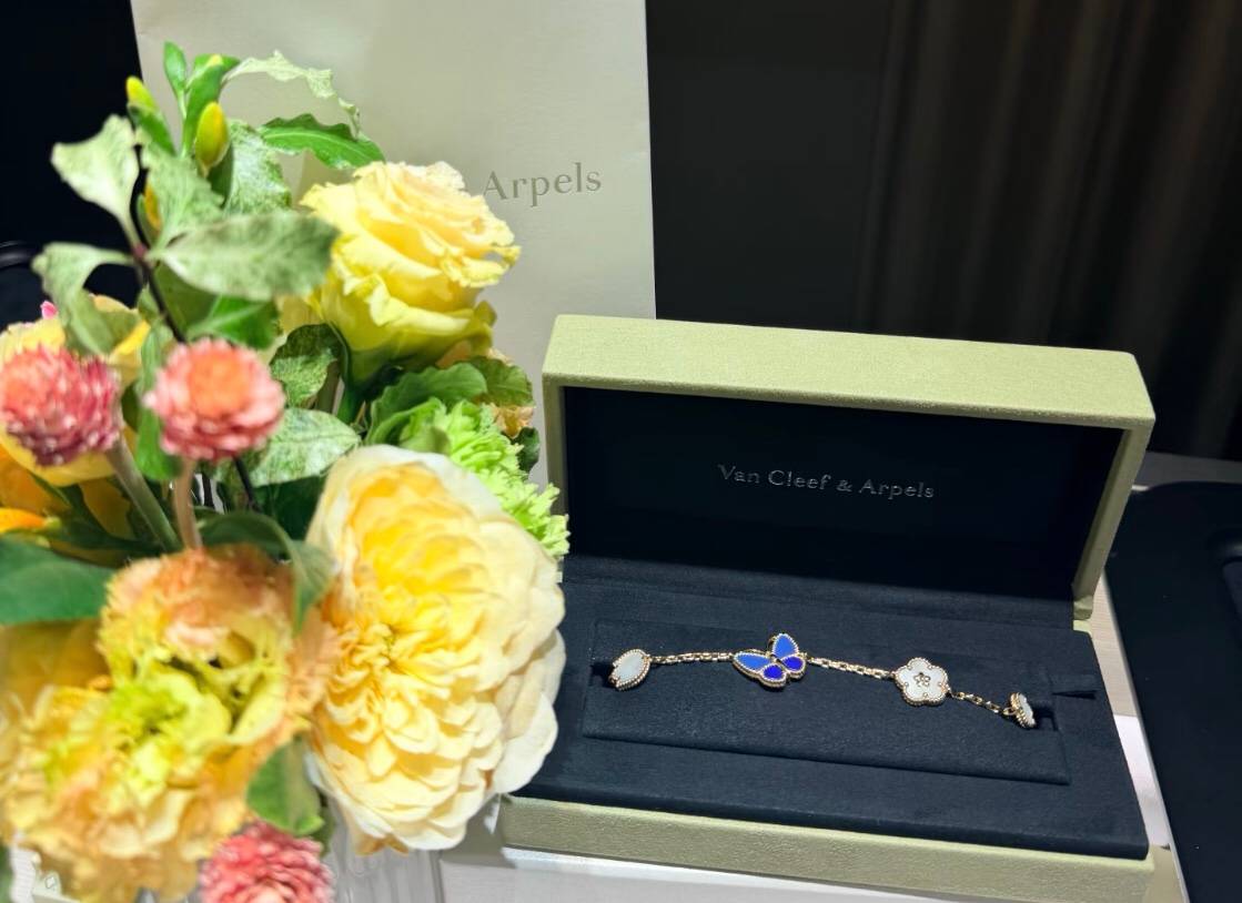 Van Cleef Arpels ヴァン クリーフアーペル レディース ブレスレット フリヴォル 18Kゴールド モチーフブレスレット ギフト - 画像 3