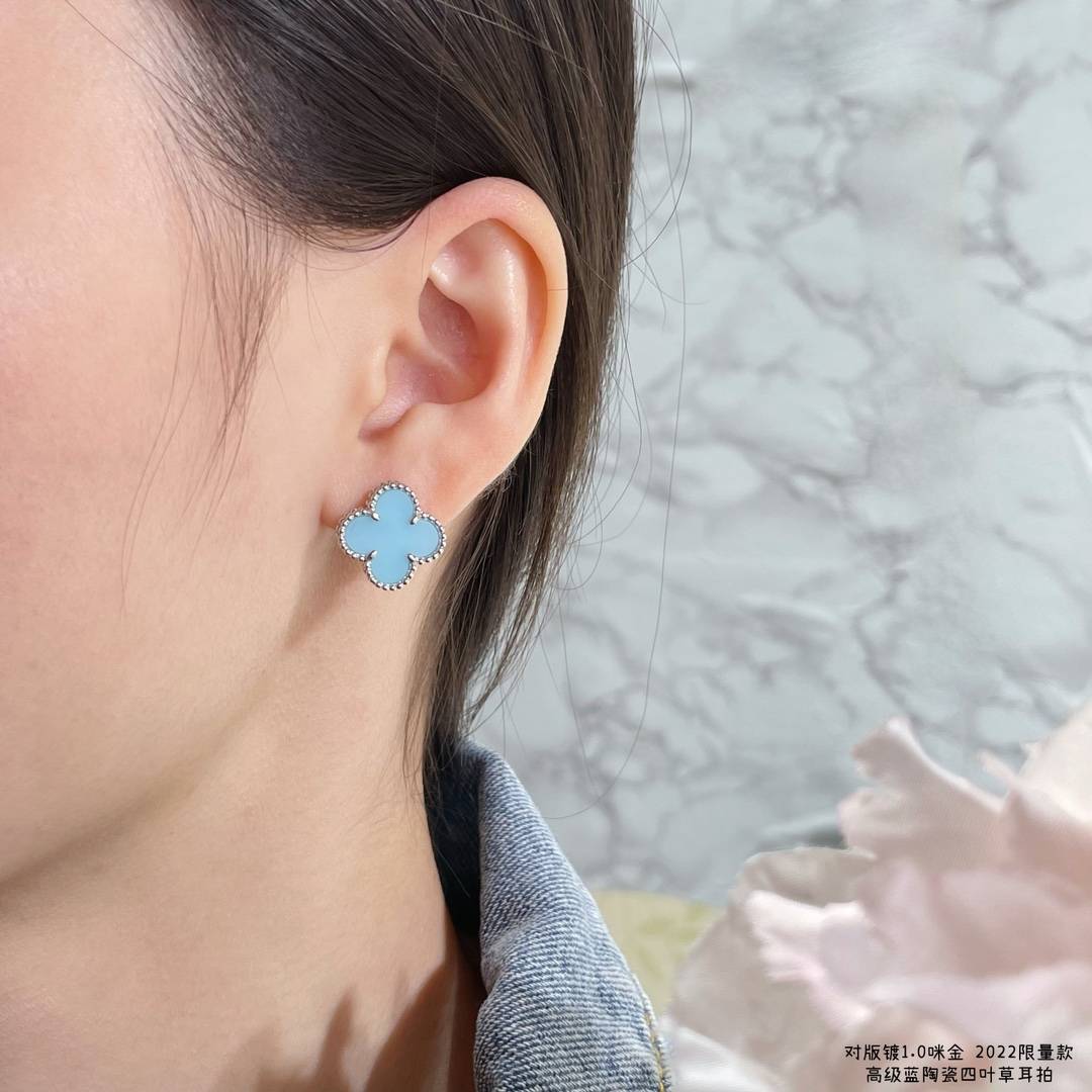 Van Cleef Arpels ヴァン クリーフアーペル レディース ピアス イヤリング アルハンブラ モチーフネックレス 上品なアクセサリー ギフト ブラン