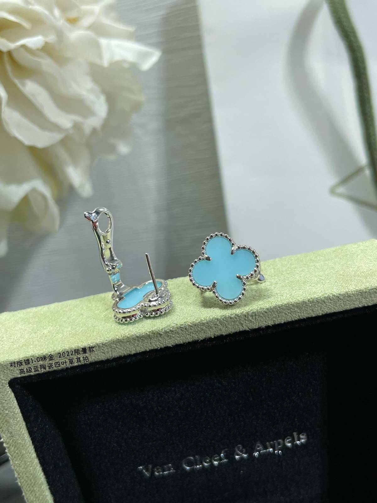 Van Cleef Arpels ヴァン クリーフアーペル レディース ピアス イヤリング アルハンブラ モチーフネックレス 上品なアクセサリー ギフト ブラン - 画像 4