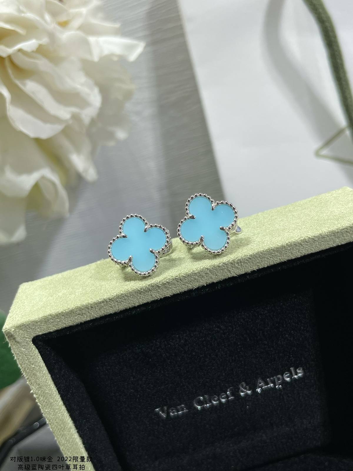 Van Cleef Arpels ヴァン クリーフアーペル レディース ピアス イヤリング アルハンブラ モチーフネックレス 上品なアクセサリー ギフト ブラン - 画像 6