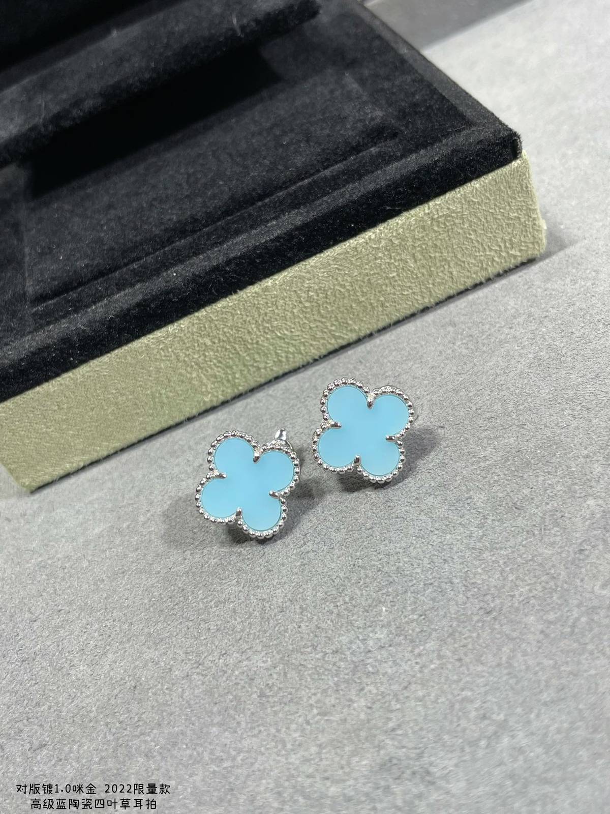 Van Cleef Arpels ヴァン クリーフアーペル レディース ピアス イヤリング アルハンブラ モチーフネックレス 上品なアクセサリー ギフト ブラン - 画像 8