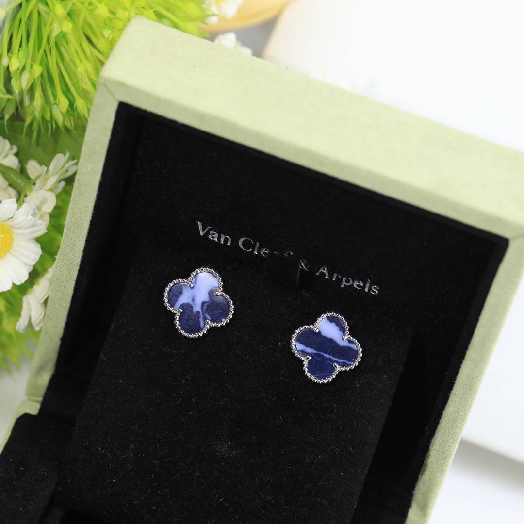 Van Cleef Arpels ヴァン クリーフアーペル レディース ピアス ブランドピアス モチーフピアス 上品なアクセサリー シルバー - 画像 8