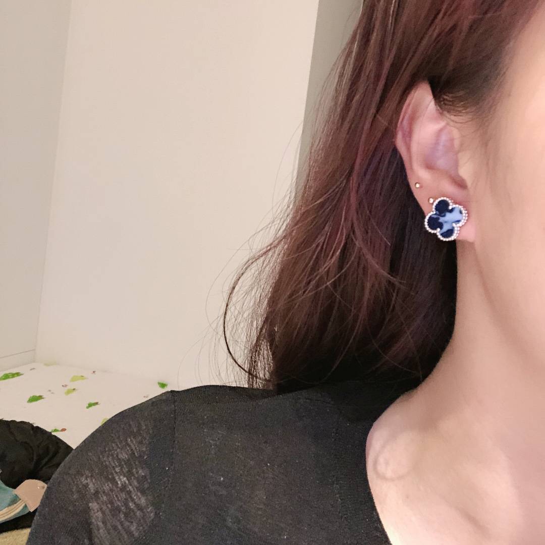 Van Cleef Arpels ヴァン クリーフアーペル レディース ピアス ブランドピアス モチーフピアス 上品なアクセサリー シルバー - 画像 9