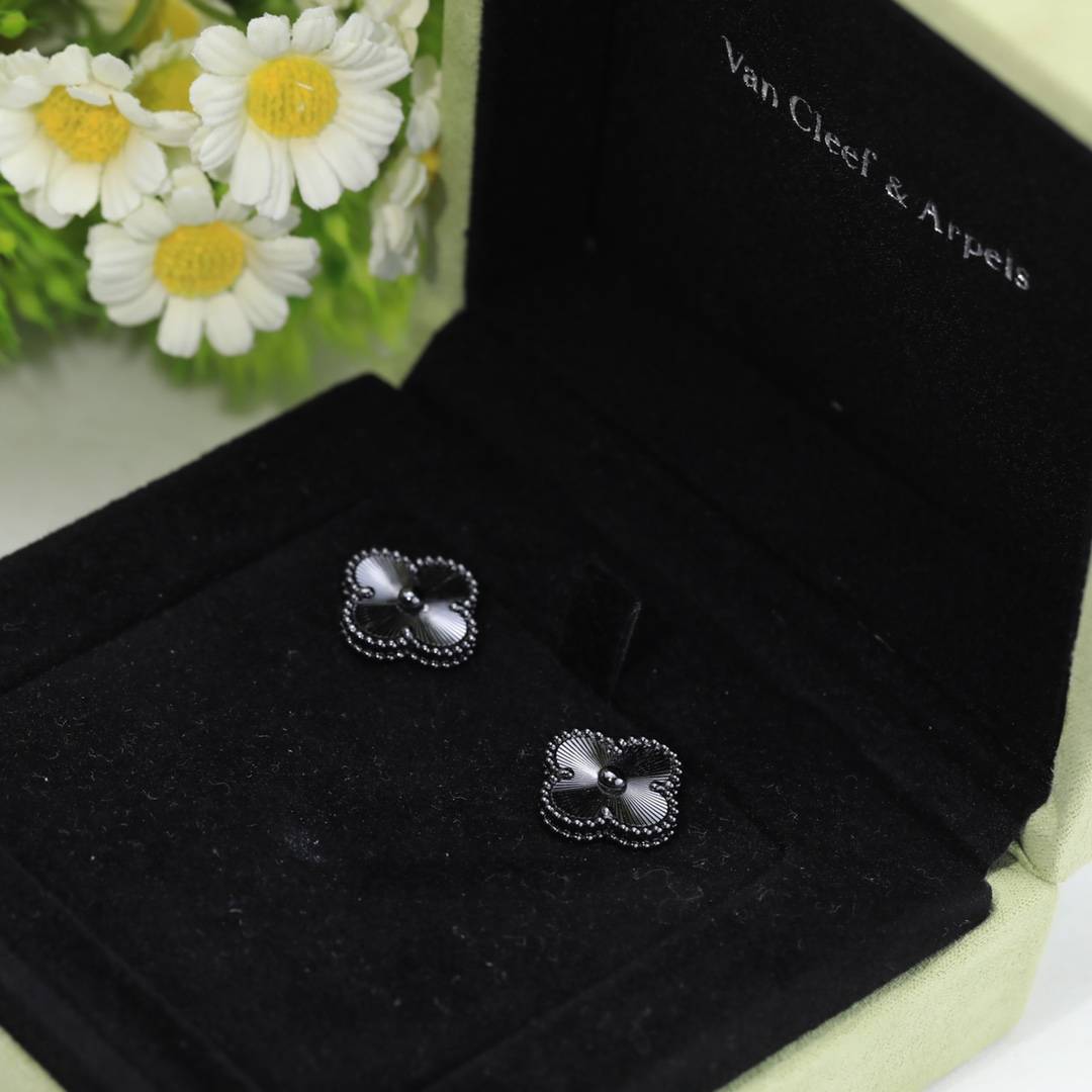 Van Cleef Arpels ヴァン クリーフアーペル レディース ピアス フリヴォル モチーフネックレス 上品なアクセサリー シルバー - 画像 5