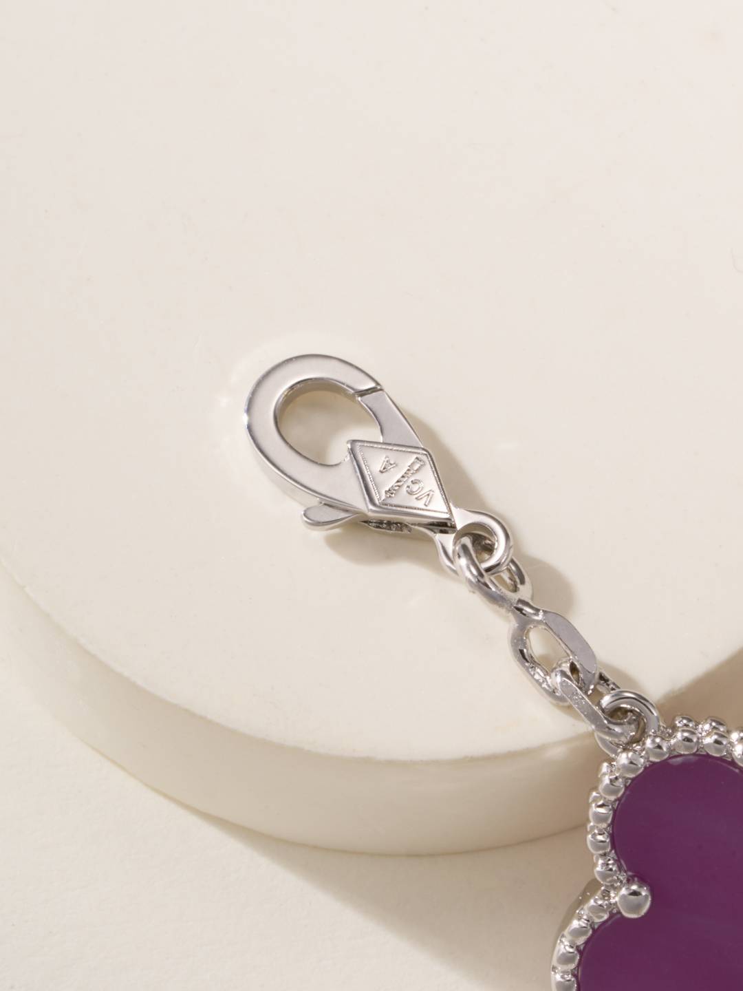 Van Cleef Arpels ヴァン クリーフアーペル レディース ブレスレット 四つ葉モチーフ ブランドブレスレット エレガント シルバー - 画像 2