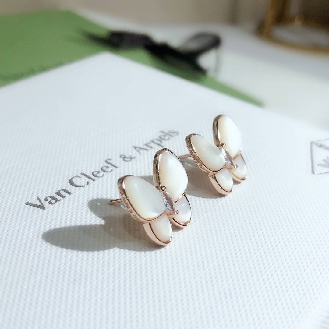 Van Cleef Arpels ヴァン クリーフアーペル レディース ピアス フリヴォル マザーオブパール イエローゴールド モチーフピアス 上品なアクセサリ - 画像 4