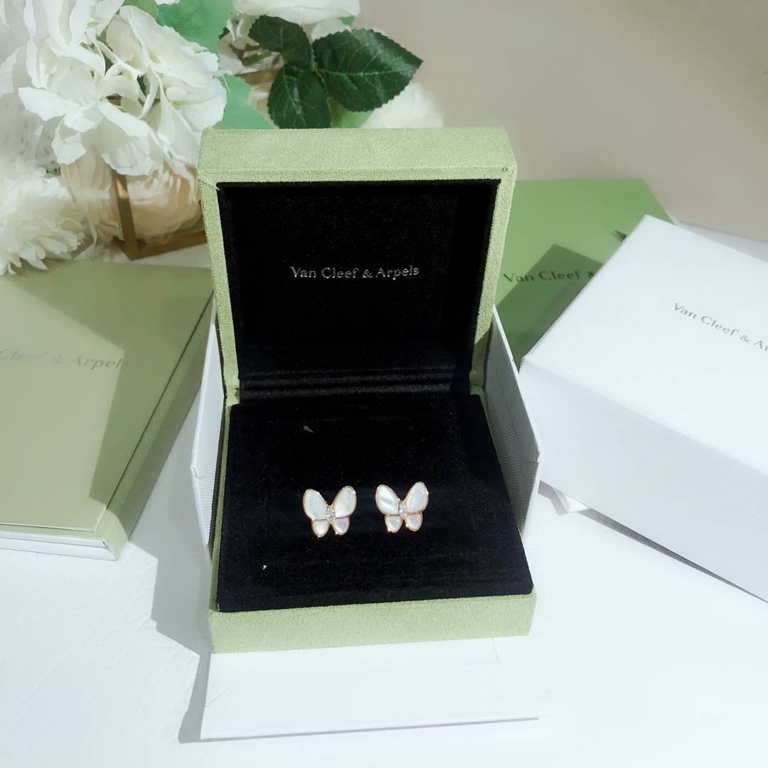 Van Cleef Arpels ヴァン クリーフアーペル レディース ピアス フリヴォル マザーオブパール イエローゴールド モチーフピアス 上品なアクセサリ - 画像 5