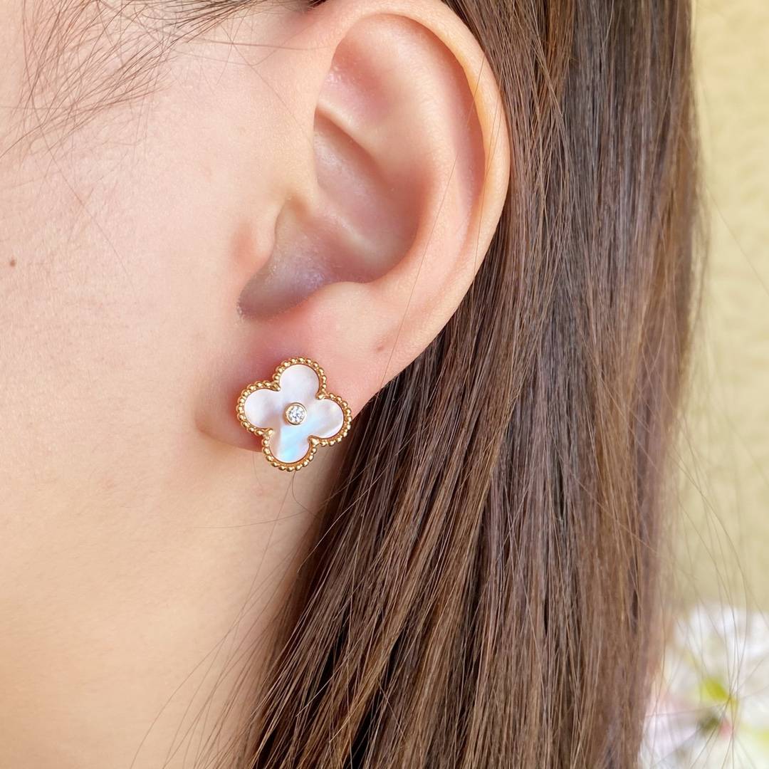 Van Cleef Arpels ヴァン クリーフアーペル レディース ピアス フリヴォル ブローチ モチーフピアス 上品なアクセサリー ギフト ゴールド
