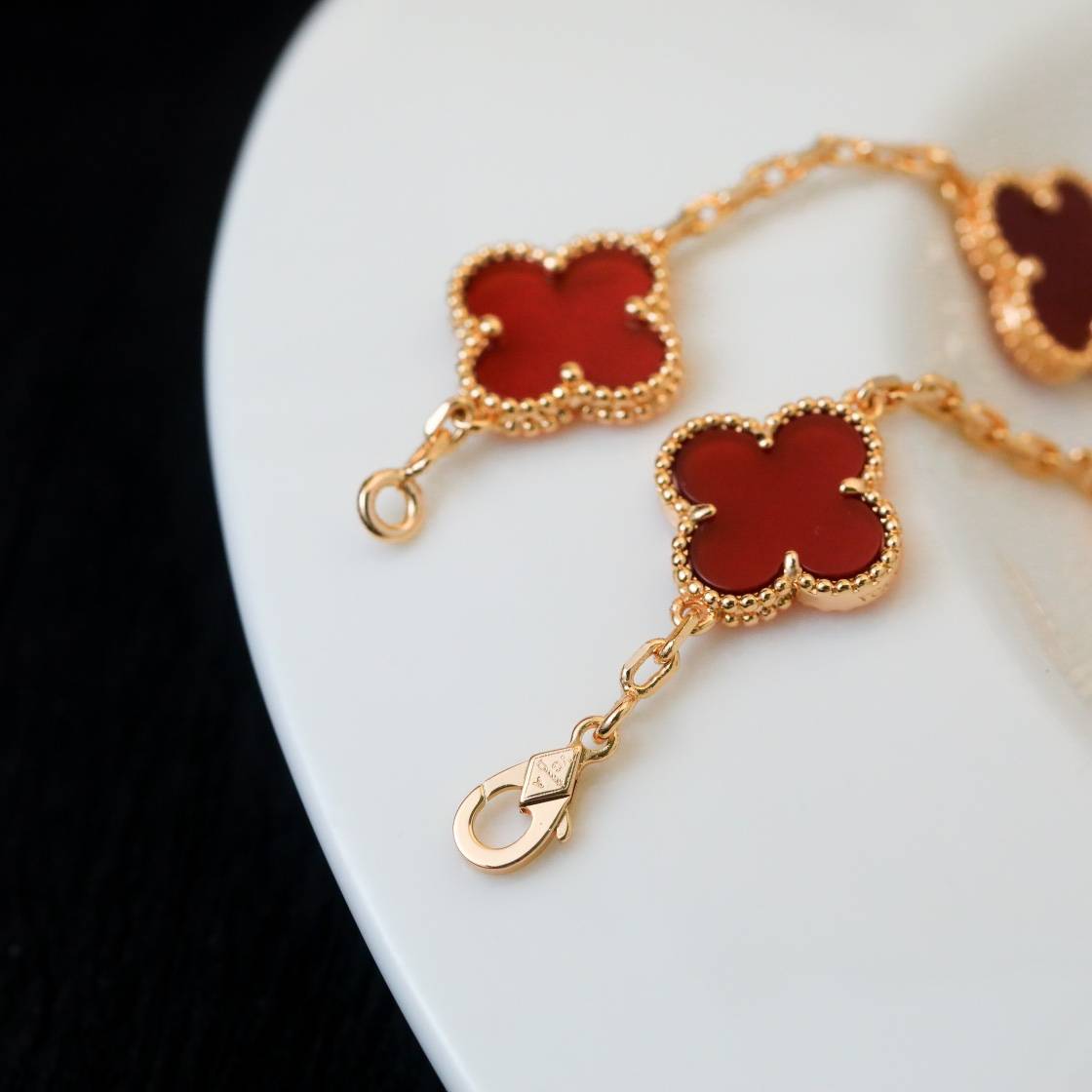 Van Cleef Arpels ヴァン クリーフアーペル レディース ブレスレット フリヴォル モチーフネックレス ゴールド - 画像 4