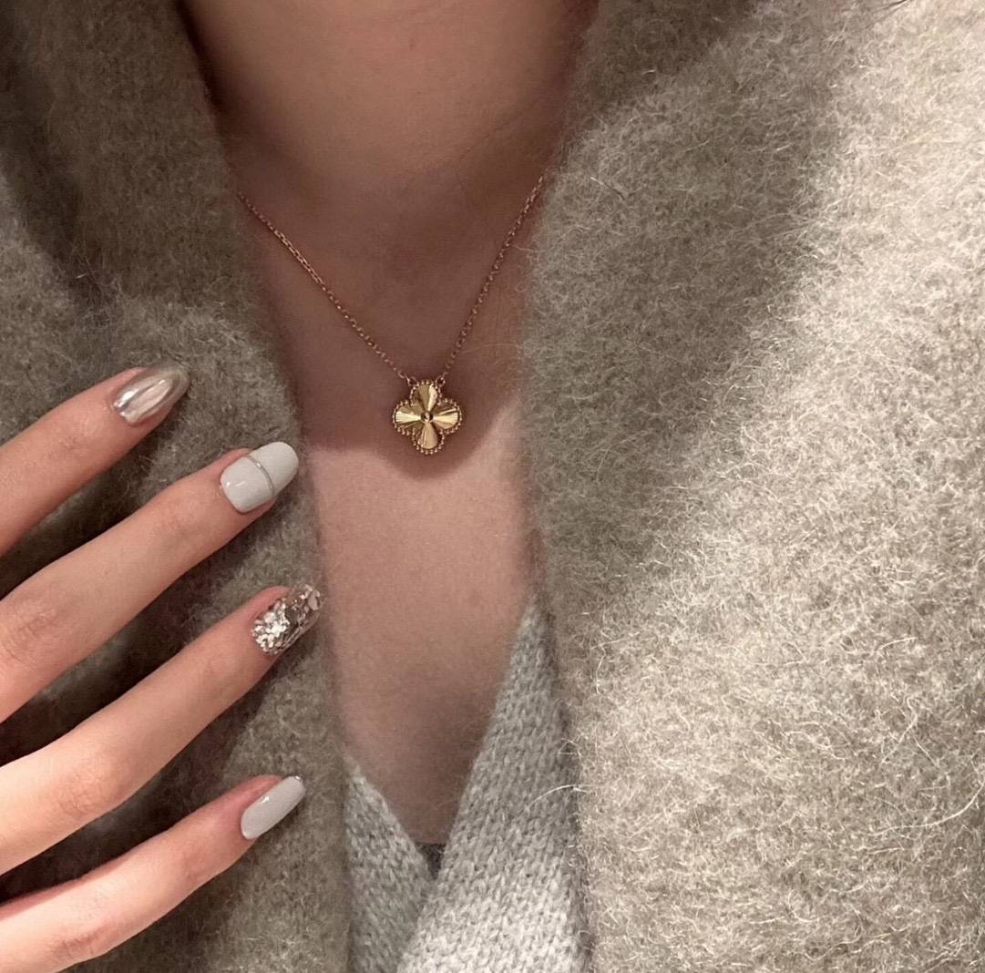 Van Cleef Arpels ヴァン クリーフアーペル レディース ネックレス フリヴォル ブランドネックレス 上品なアクセサリー ゴールド - 画像 7