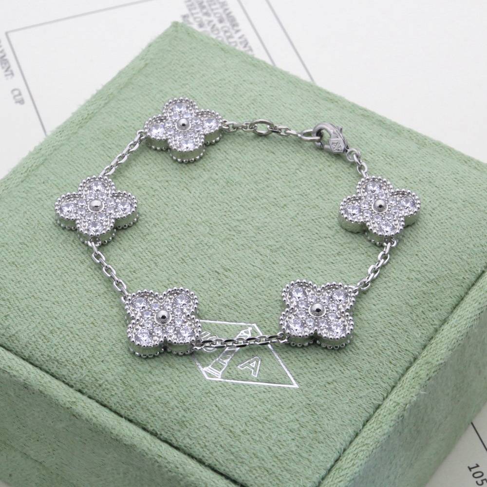 Van Cleef Arpels ヴァン クリーフアーペル レディース ブレスレット ヴィンテージ アルハンブラ ダイヤモンド ブランドブレスレット ゴールド - 画像 3