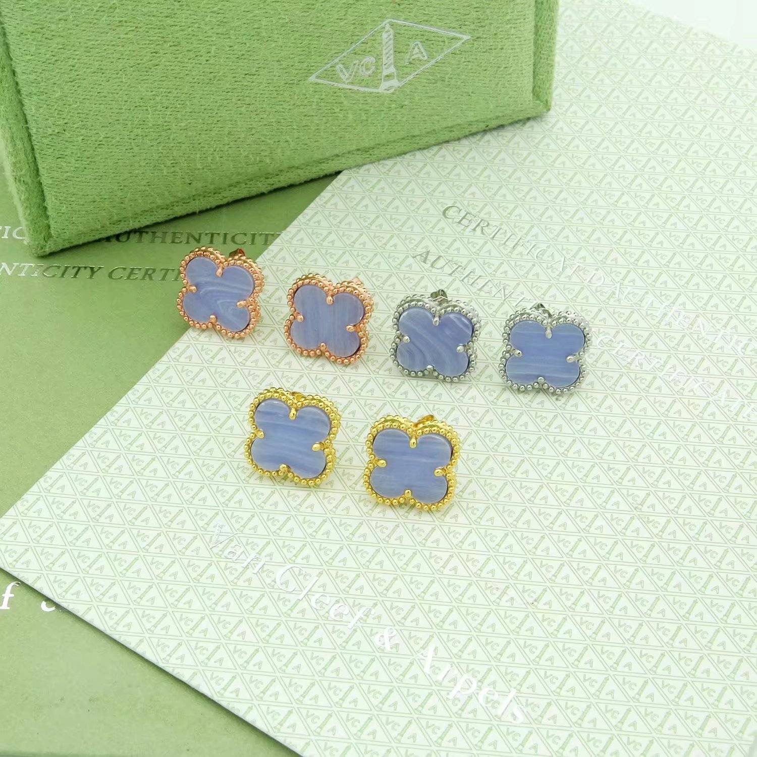 Van Cleef Arpels ヴァン クリーフアーペル レディース ピアス 四つ葉モチーフ ブランドピアス ギフト ホワイトゴールド - 画像 5
