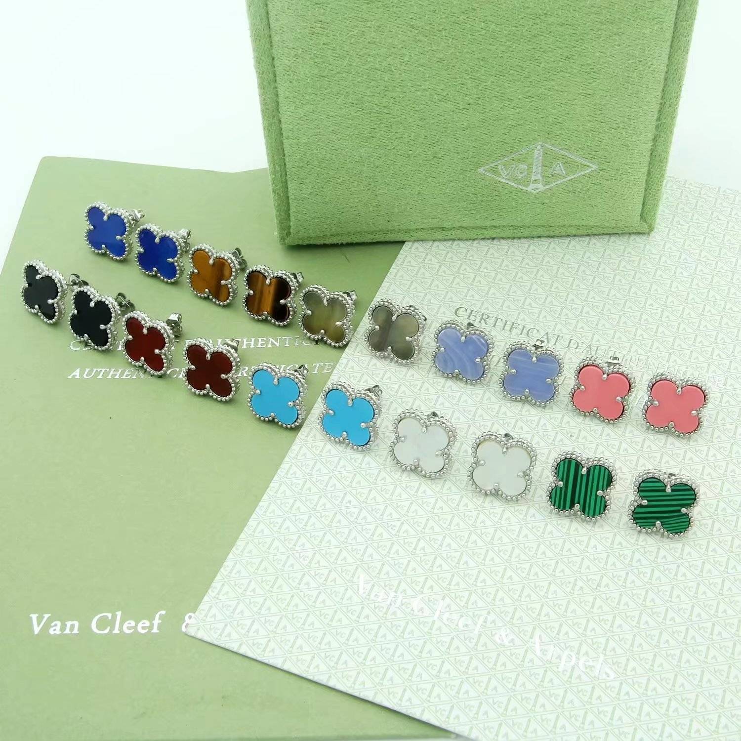 Van Cleef Arpels ヴァン クリーフアーペル レディース ピアス 四つ葉モチーフ ブランドピアス ギフト ホワイトゴールド - 画像 9