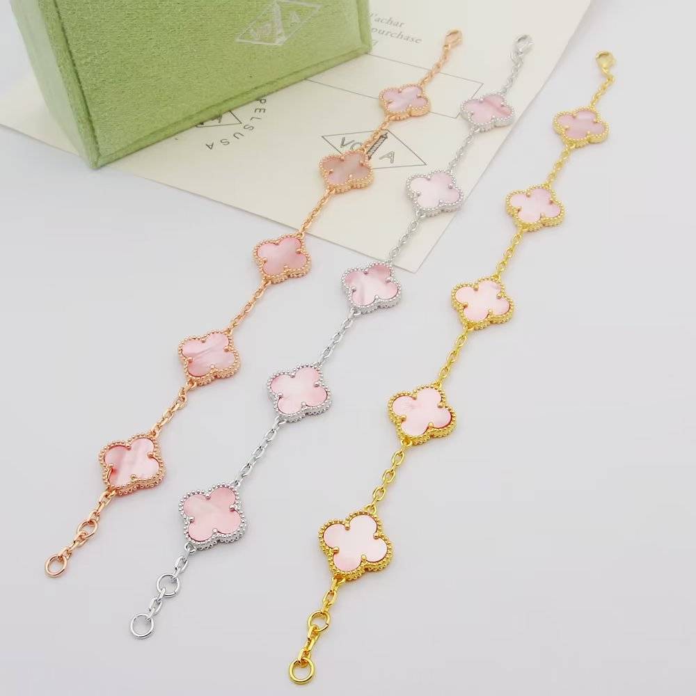 Van Cleef Arpels ヴァン クリーフアーペル レディース ブレスレット 四つ葉モチーフ ブランドジュエリー ギフト ゴールド