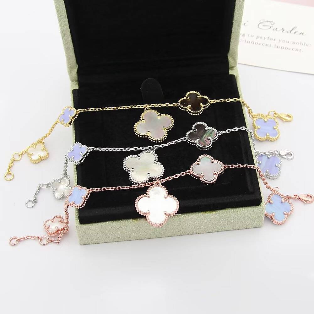 Van Cleef Arpels ヴァン クリーフアーペル レディース ブレスレット 四つ葉モチーフ ブランドジュエリー 普段使いジュエリー ゴールド - 画像 4
