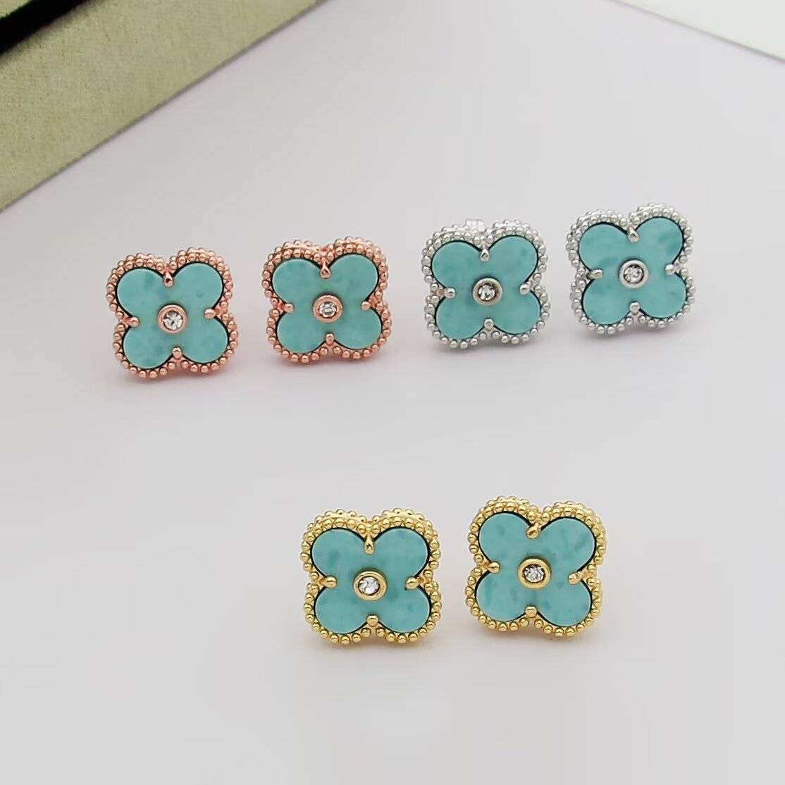 Van Cleef Arpels ヴァン クリーフアーペル レディース ピアス 四つ葉モチーフ ブランドピアス ギフト ピンクゴールド