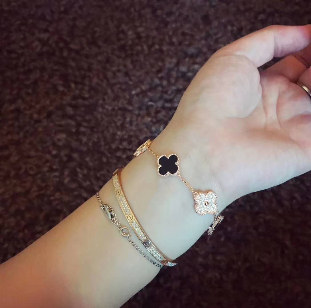 Van Cleef Arpels ヴァン クリーフアーペル レディース ブレスレット フリヴォル 四つ葉モチーフ ブランドブレスレット ギフト ゴールド - 画像 3
