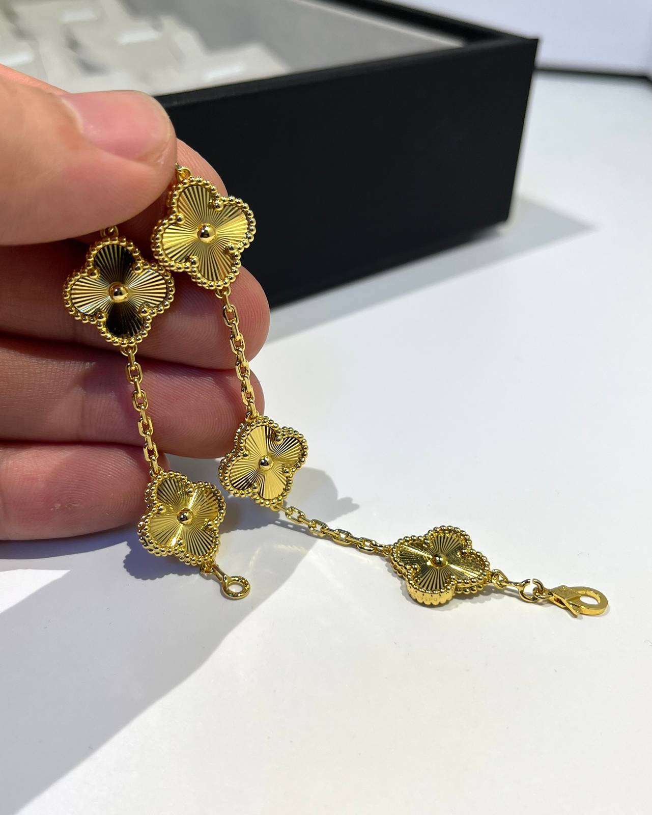 Van Cleef Arpels ヴァン クリーフアーペル レディース ブレスレット アルハンブラ モチーフネックレス ゴールド - 画像 9
