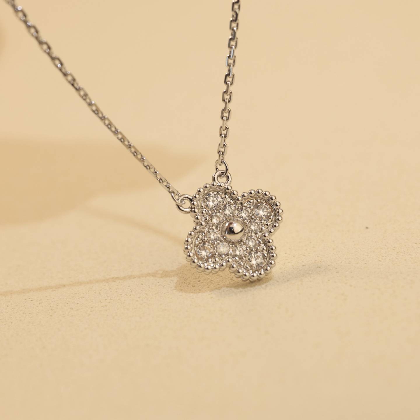 Van Cleef Arpels ヴァン クリーフアーペル レディース ネックレス フリヴォル ダイヤモンド ブランドネックレス ゴールド - 画像 6