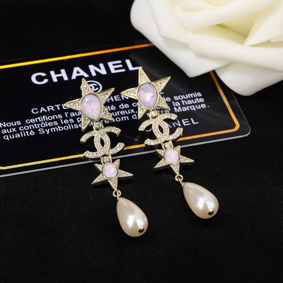 CHANEL シャネル レディース ピアス CCロゴ チェーンモチーフ ブランドピアス 上品なアクセサリー ゴールド - 画像 4