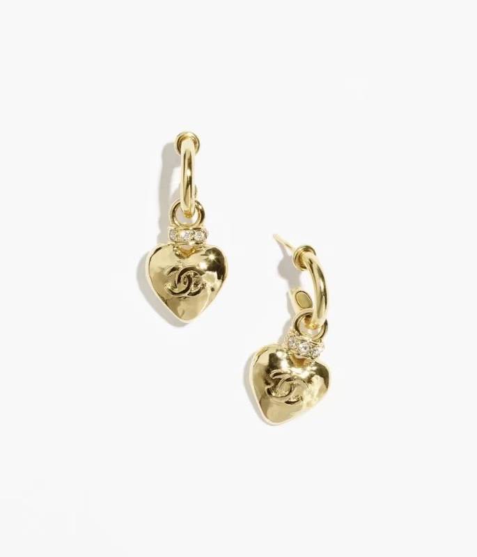 CHANEL シャネル レディース ピアス ロゴプレート ダブルC ブランドピアス 上品なアクセサリー ゴールド